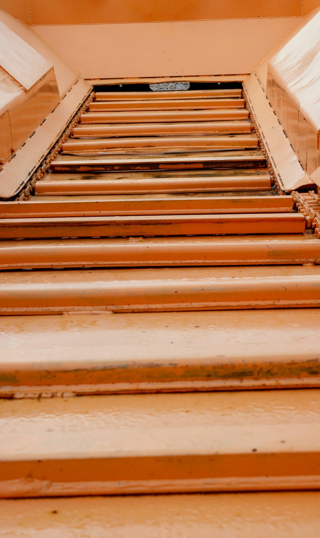 a set of stairs leading up to the top of a building